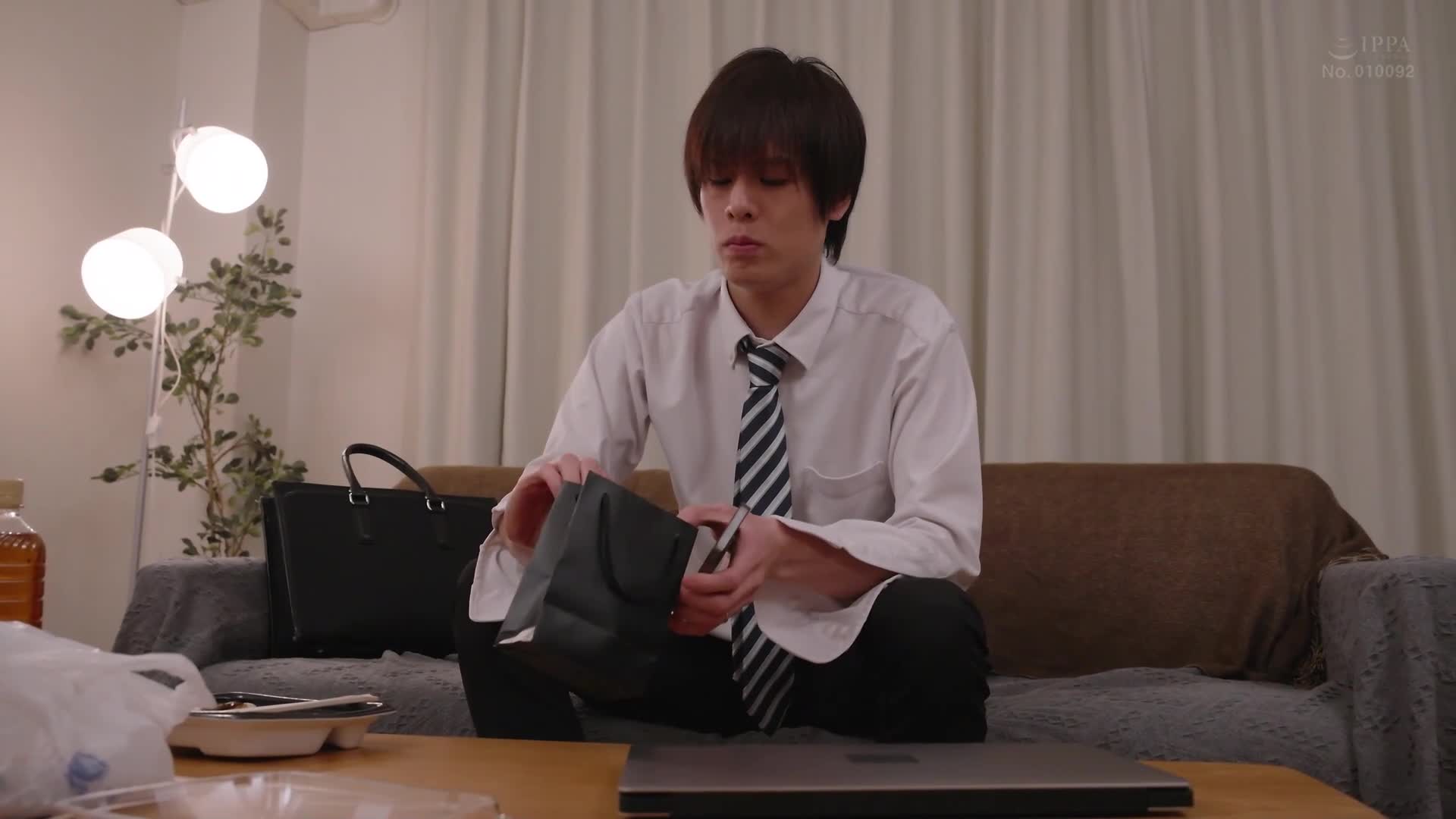 與不貞行為的丈夫一起觀看的「吹箫笑容吞精錄像信」 森澤佳奈 - AV大平台 - 中文字幕，成人影片，AV，國產，線上看