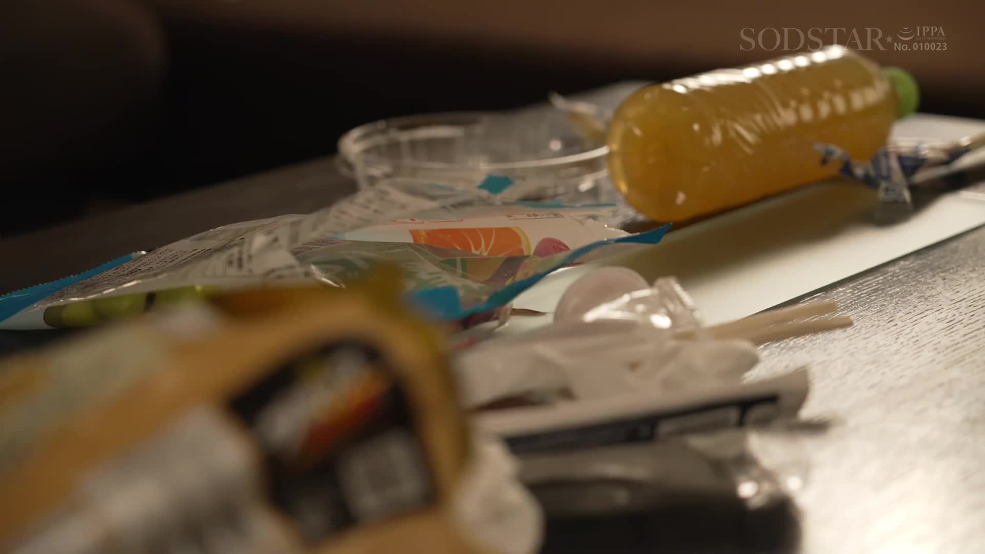 遠征中NTR 足球選手的美麗妻子被親戚暗中悄悄種植了一季 MINAMO - AV大平台 - 中文字幕，成人影片，AV，國產，線上看