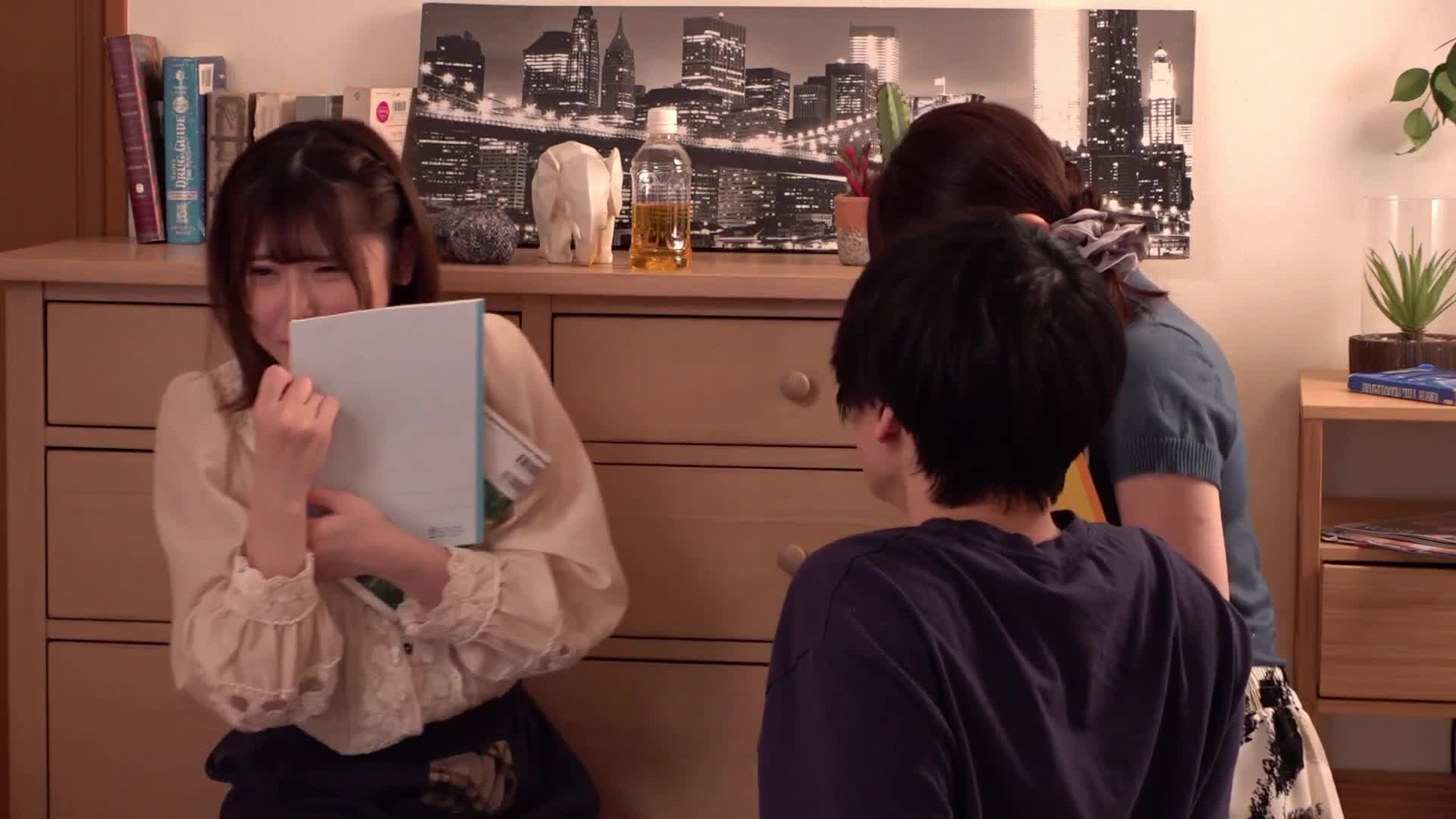 「只是一次而已…但絕對不要看我的臉哦…」對於只談色情話題就感到害羞的超純情女孩，只有在長裙下不遮掩臉孔時才會讓你上床！當長裙掀起，露出無防備的下半身時，插入陰莖，她會感到顫抖… - AV大平台 - 中文字幕，成人影片，AV，國產，線上看