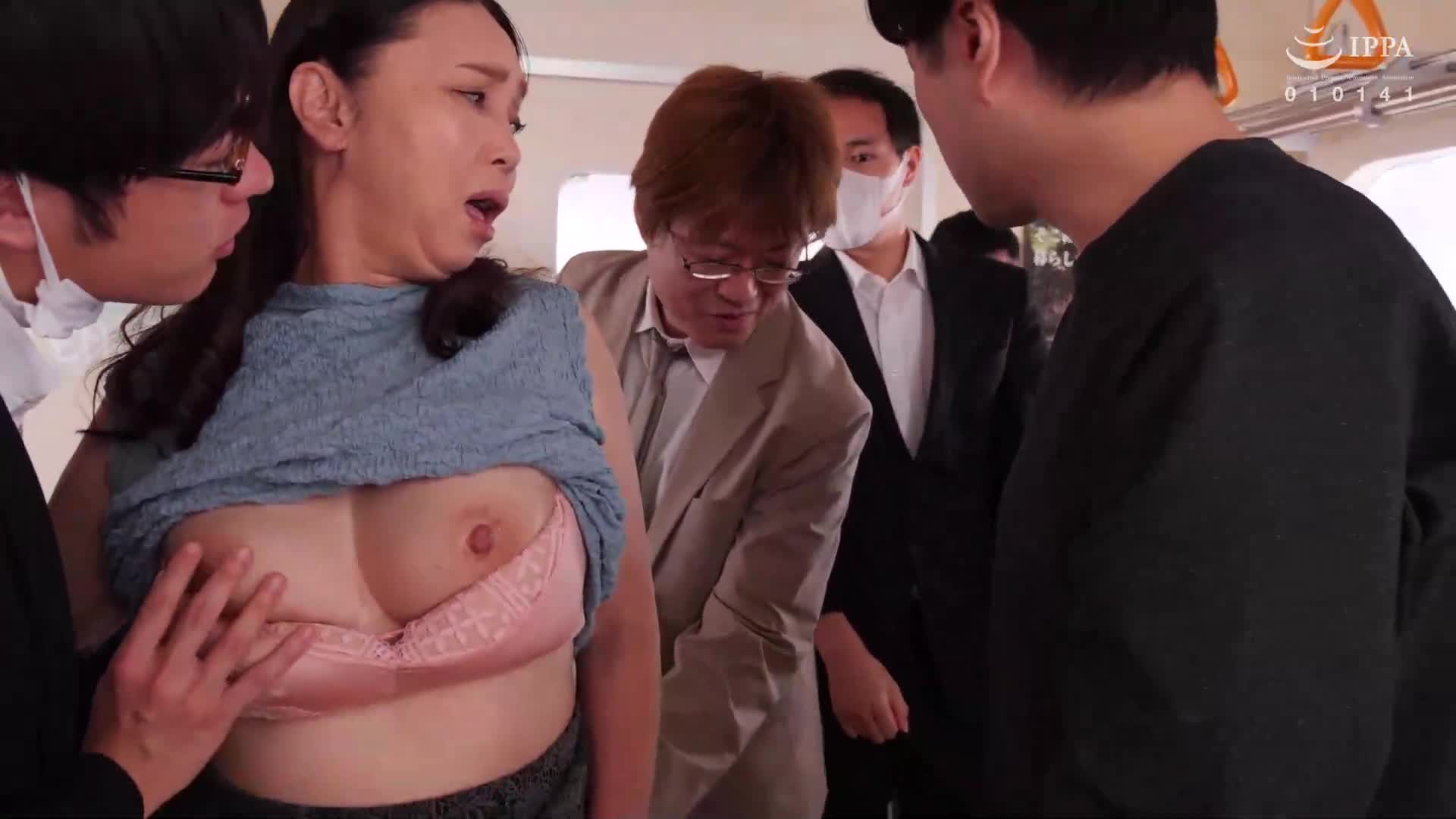 電車上被觸摸的六十路母親 澤口紫乃 - AV大平台 - 中文字幕，成人影片，AV，國產，線上看