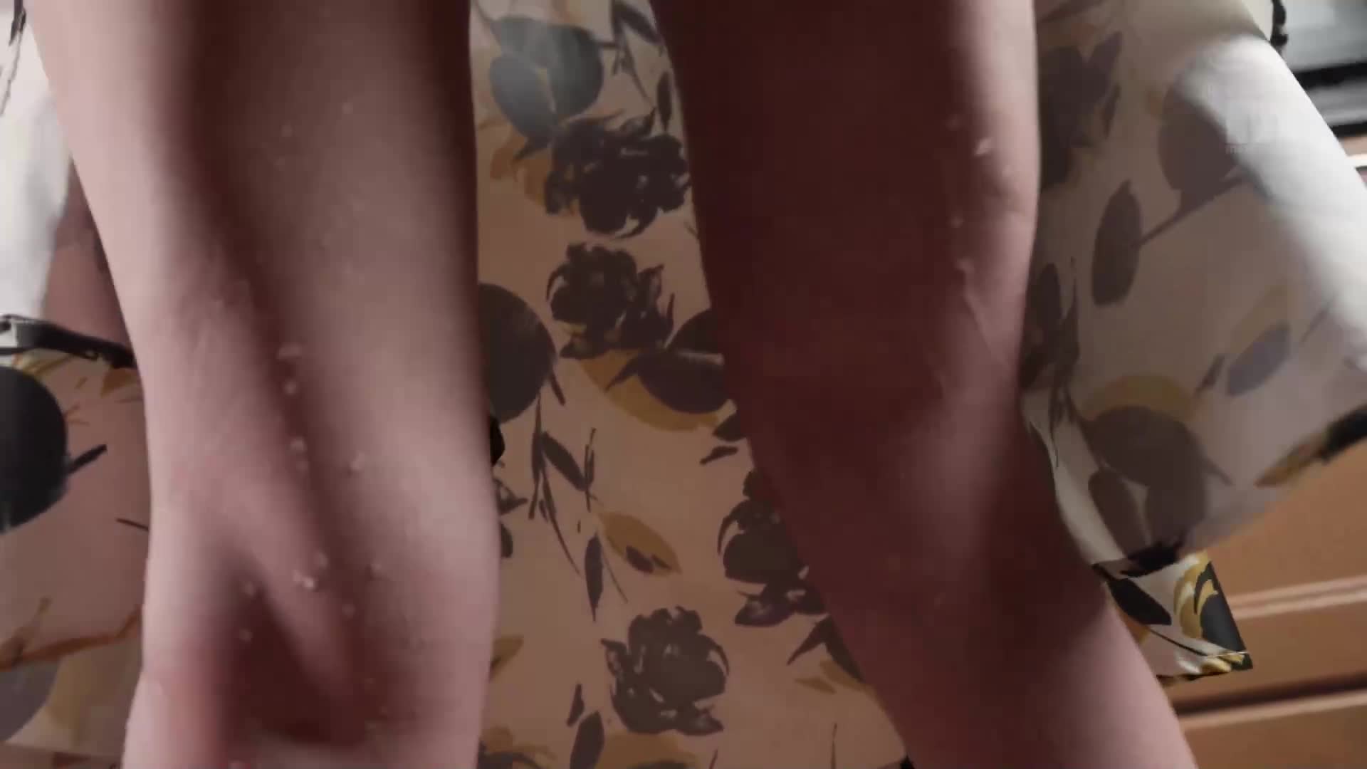 在母親不在的時候，家被不良少年占領，被迫不停地被激情激發到射精的潮吹輪姦13次。美園和花 - AV大平台 - 中文字幕，成人影片，AV，國產，線上看