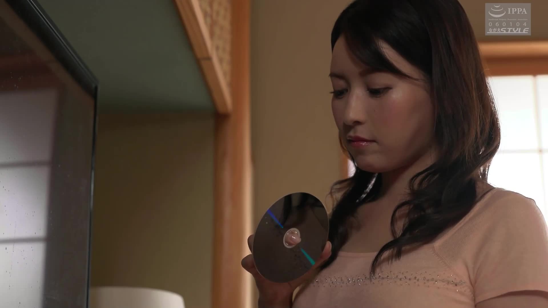 前女演員的妻子 ～被親戚們捲入的那一天～ 第一部 紗紗原百合 - AV大平台 - 中文字幕，成人影片，AV，國產，線上看