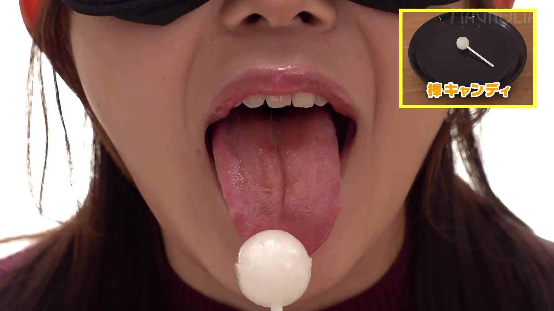 [AI解碼版]『唇美女大生限定！猜猜口中有什麼？』笑容燦爛的可愛女大生戴上眼罩，進行口感品嚐…突然出現的巨大雞巴讓她興奮不已，在下面的嘴巴裡也熱情地吮吸着雞巴，擺動腰部停不下來♪【街角素人監控♯阿希♯22歲】 - AV大平台 - 中文字幕，成人影片，AV，國產，線上看