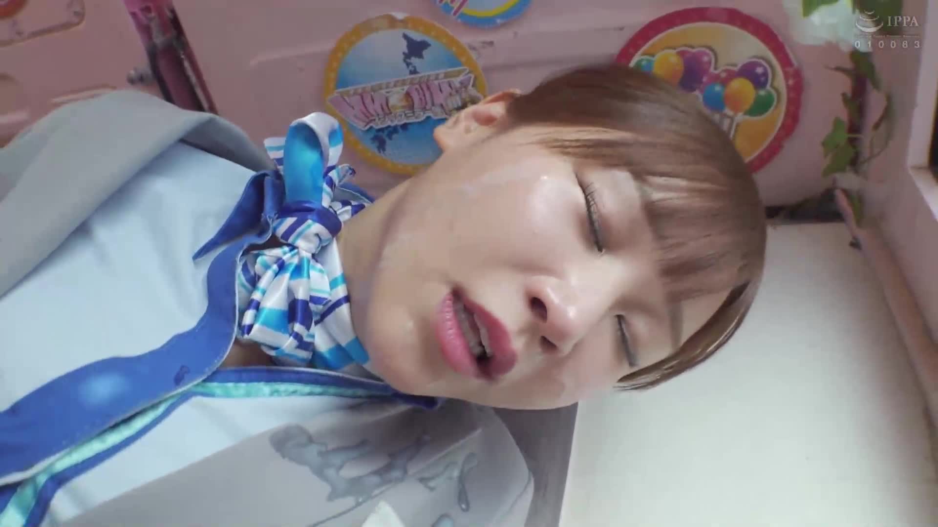 一般男女監控AV×魔術鏡便合作企劃，突然對著一位在大型航空公司工作的飛行回來的黑色絲襪美腿空姐射精！總共81發精液噴射到男性早洩困擾的早泄改善過程中，意外連續爆發，制服、頭髮、臉上都被精液濺得滿身都是！充滿款待精神的C... - AV大平台 - 中文字幕，成人影片，AV，國產，線上看