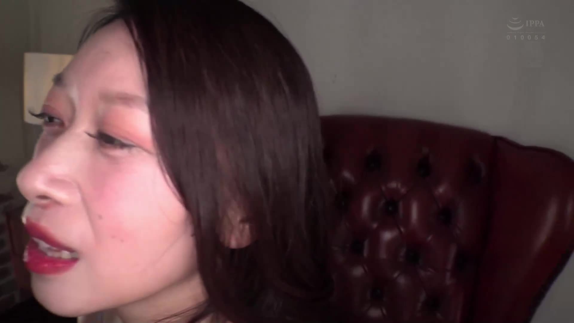 [AI解碼版]42歲AV首秀。曾是國際航空公司空中小姐，美麗的人妻，如同雲端上的存在一般。三雲彩葉 - AV大平台 - 中文字幕，成人影片，AV，國產，線上看