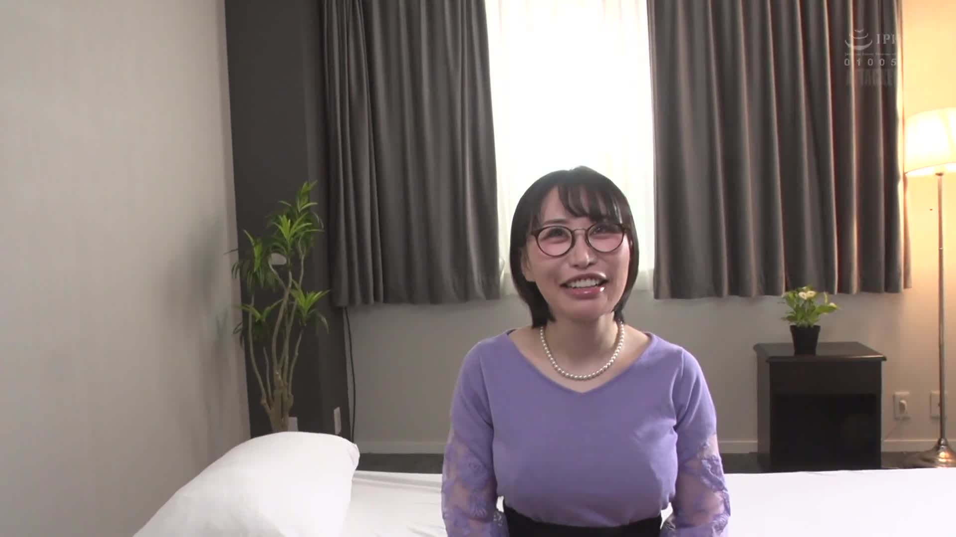 現役女漫畫家AV出道！秘密與丈夫獨自決定成為Attacker專屬AV出道！真的沒問題嗎！？角綾 - AV大平台 - 中文字幕，成人影片，AV，國產，線上看