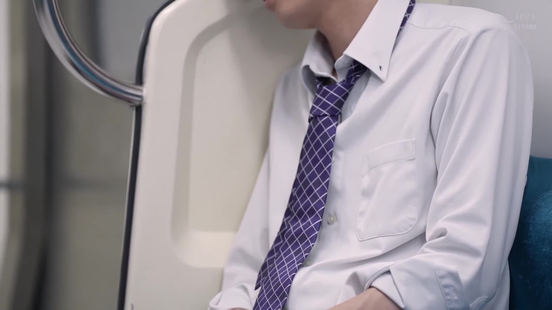 最終接吻電車：在空無一人的車廂裡，和美女姐姐不斷親吻×親吻×親吻 吉澤友貴 - AV大平台 - 中文字幕，成人影片，AV，國產，線上看