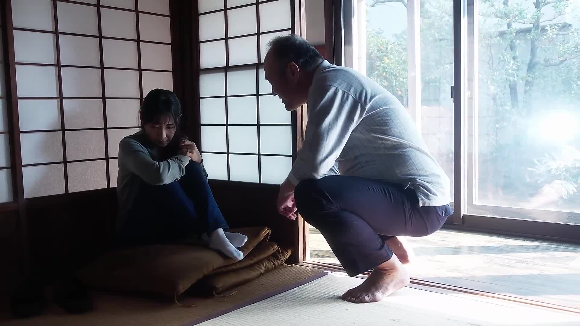 丈夫工作至回家的定時9點至18點…與岳父一起努力進行孫子製造的內射性愛—。逢見梨花 - AV大平台 - 中文字幕，成人影片，AV，國產，線上看